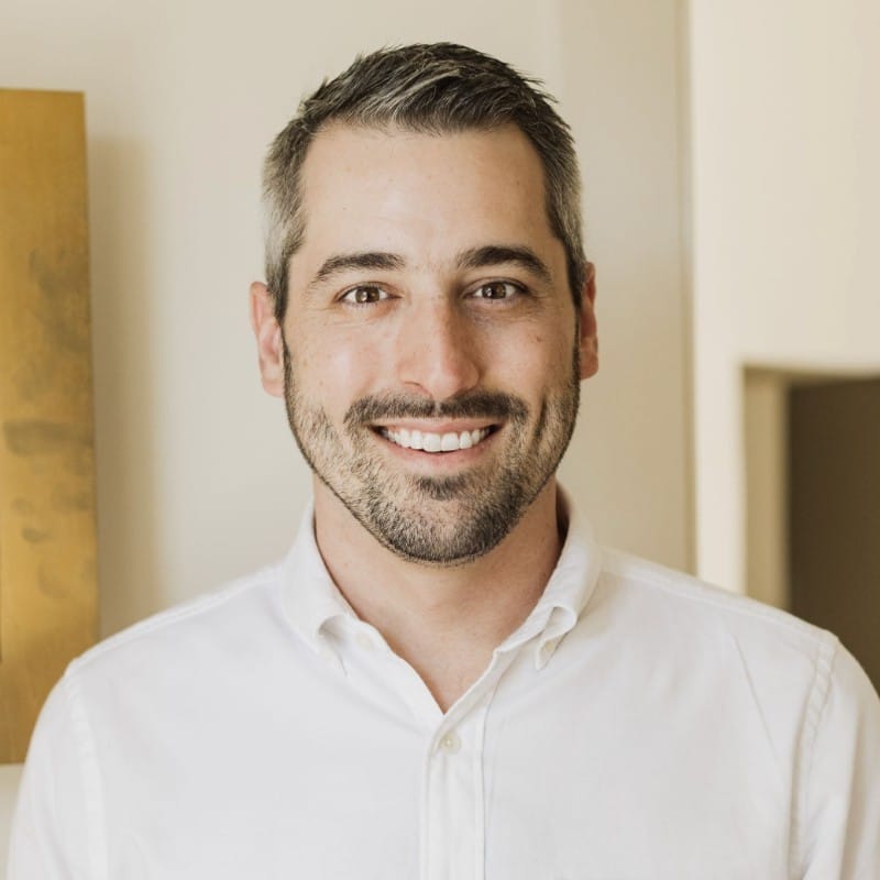 headshot of Martin Roth